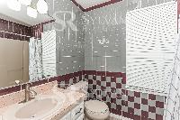 Click to view - 011-photo-bedroom-11744134.jpg