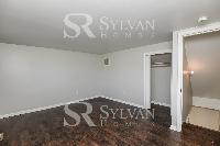 Click to view - 008-photo-main-bedroom-10481656.jpg