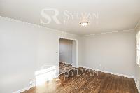 Click to view - 013-photo-bedroom-10481659.jpg