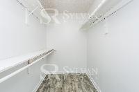 Click to view - 009-photo-walk-in-closet-11824261.jpg