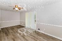 Click to view - 001-photo-living-room-12769735.jpg