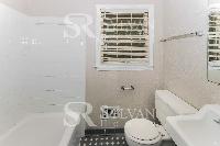Click to view - 012-photo-bathroom-12769740.jpg