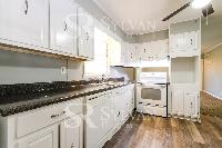 Click to view - 005-photo-kitchen-14881758.jpg