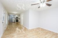 Click to view - 003-photo-living-room-8243241.jpg