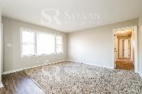 Click to view - 003-photo-living-room-15215049.jpg