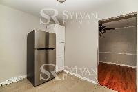 Click to view - 007-photo-kitchen-11426119.jpg