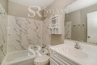 Click to view - 013-photo-bathroom-11426100.jpg