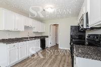 Click to view - 004-photo-kitchen-11494149.jpg