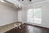 Click to view - 006-photo-family-room-12256690.jpg