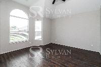 Click to view - 008-photo-main-bedroom-12256699.jpg