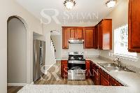 Click to view - 007-photo-kitchen-11214496.jpg