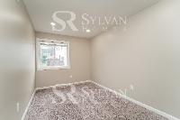 Click to view - 010-photo-bedroom-13179861.jpg