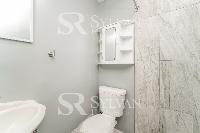 Click to view - 012-photo-bathroom-13179866.jpg