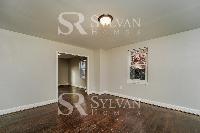 Click to view - 001-photo-living-room-13606741.jpg