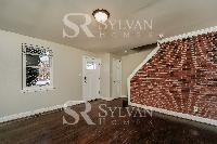 Click to view - 002-photo-living-room-13606749.jpg