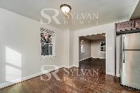 Click to view - 004-photo-dining-room-13606743.jpg