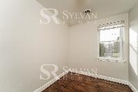 Click to view - 011-photo-bedroom-13606746.jpg