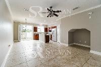 Click to view - 003-photo-dining-room-12217957.jpg