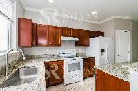 Click to view - 004-photo-kitchen-12217955.jpg