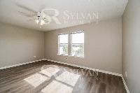 Click to view - 008-photo-main-bedroom-12217964.jpg