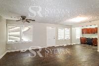 Click to view - 001-photo-living-room-13294518.jpg