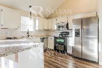 Click to view - 003-photo-kitchen-12207843.jpg