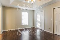 Click to view - 005-photo-main-bedroom-12207848.jpg