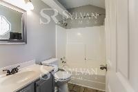 Click to view - 006-photo-main-bathroom-12207836.jpg