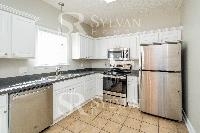 Click to view - 003-photo-kitchen-10282085.jpg