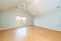 Click to view - 007-photo-main-bedroom-10282081.jpg