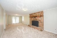 Click to view - 006-photo-family-room-9298894.jpg