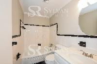 Click to view - 012-photo-bathroom-9298885.jpg