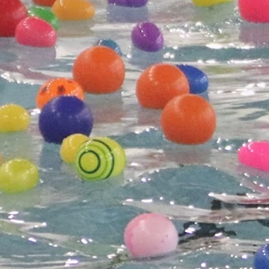 EASTER EGG BASH!!! Hunt in the Pool – Greater Scranton YMCA