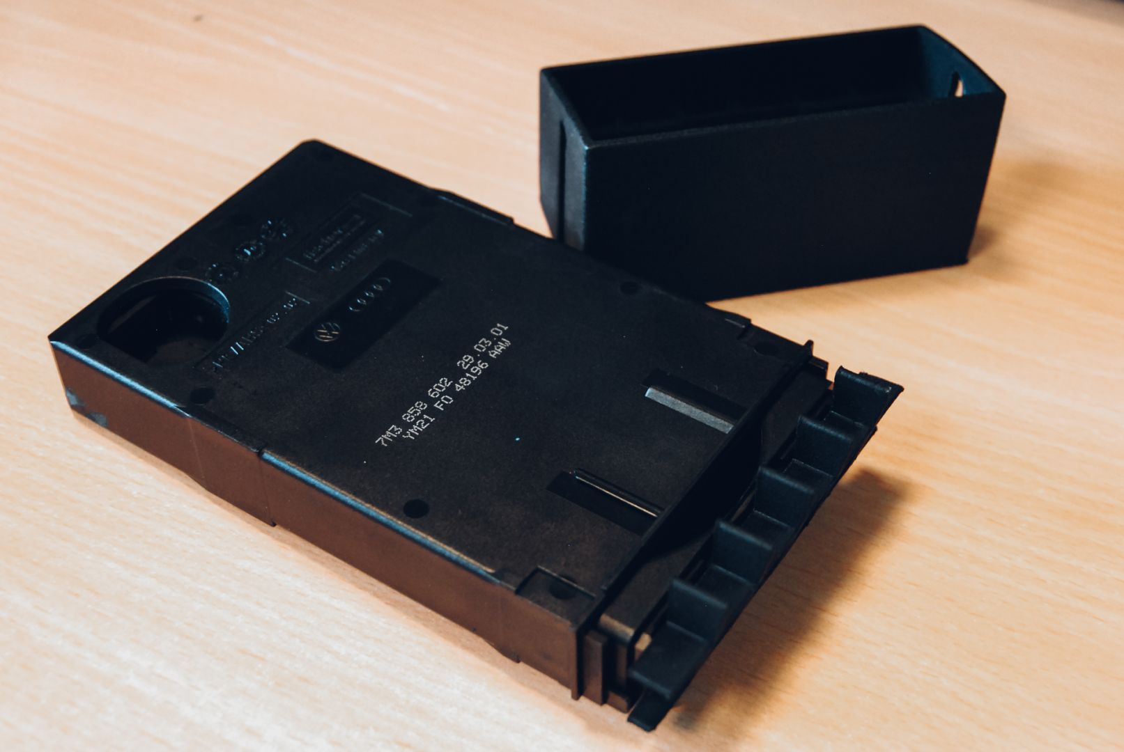 GOLF JETTA MK2 CUP HOLDER Redpah