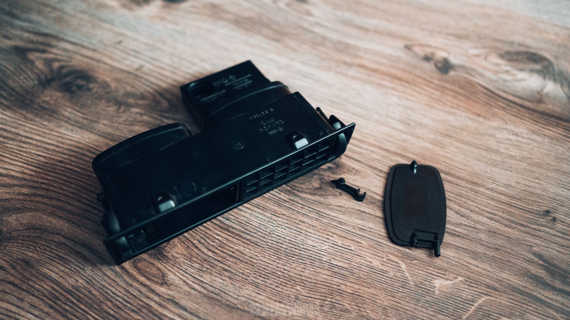 GOLF JETTA MK2 CUP HOLDER Redpah