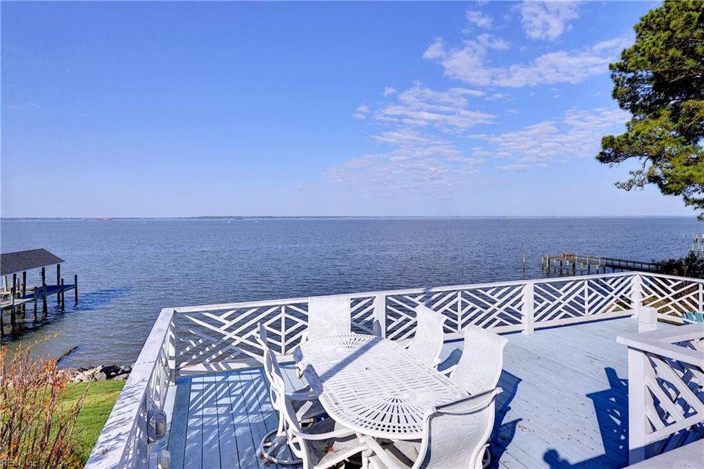 30 Ferguson Cove Newport News VA 23606 Liz Moore and Associates