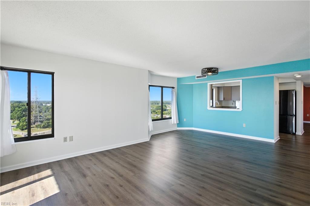 WINDWARD TOWERS