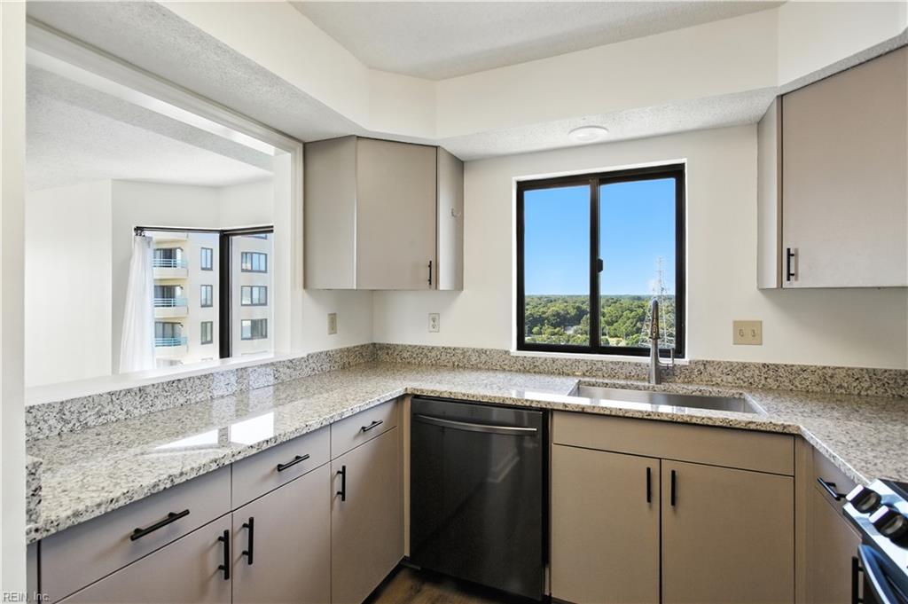 WINDWARD TOWERS