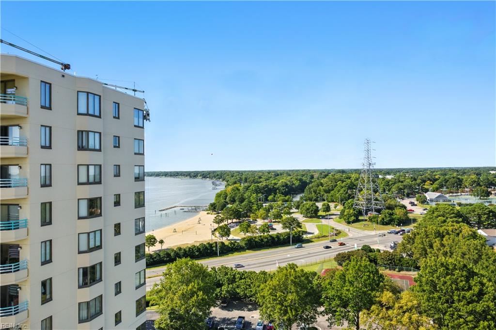 WINDWARD TOWERS