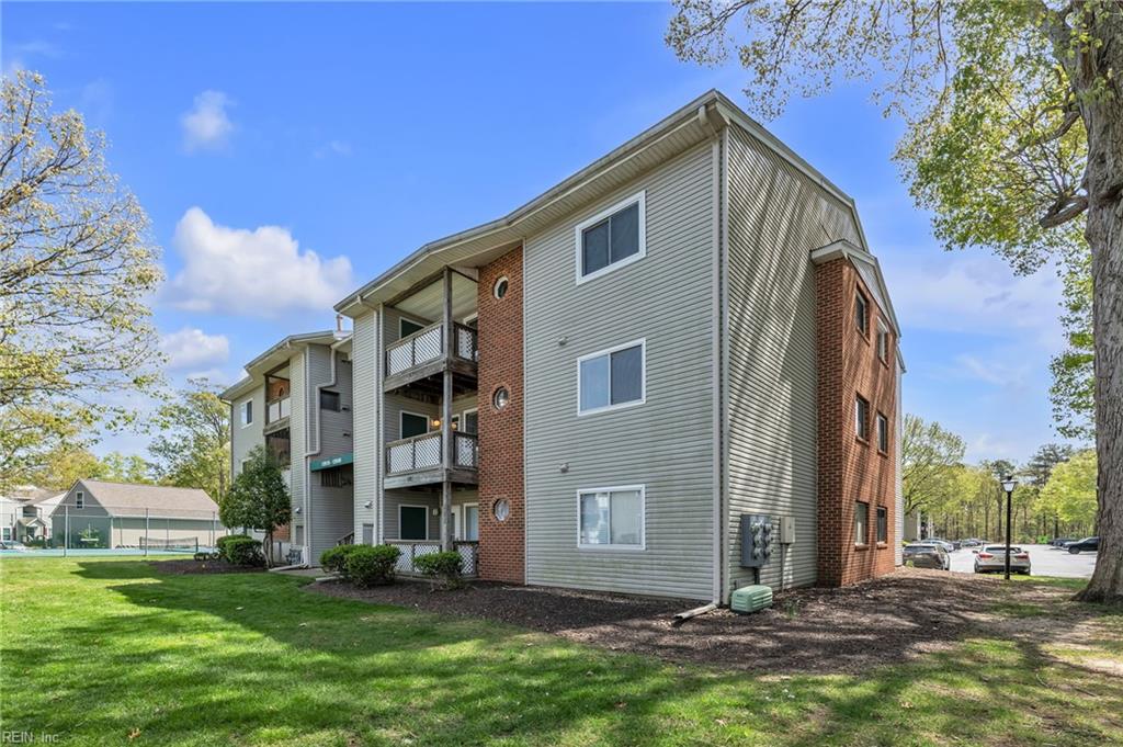 DAYBREAK CONDOS