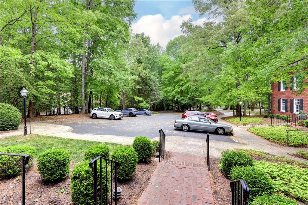 THE WOODLANDS