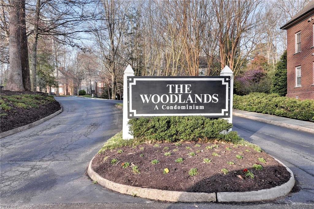 THE WOODLANDS