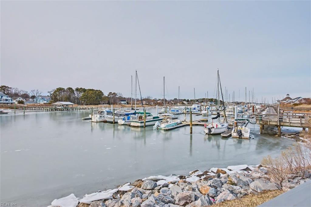 HAMPTON BAY