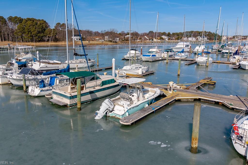 HAMPTON BAY