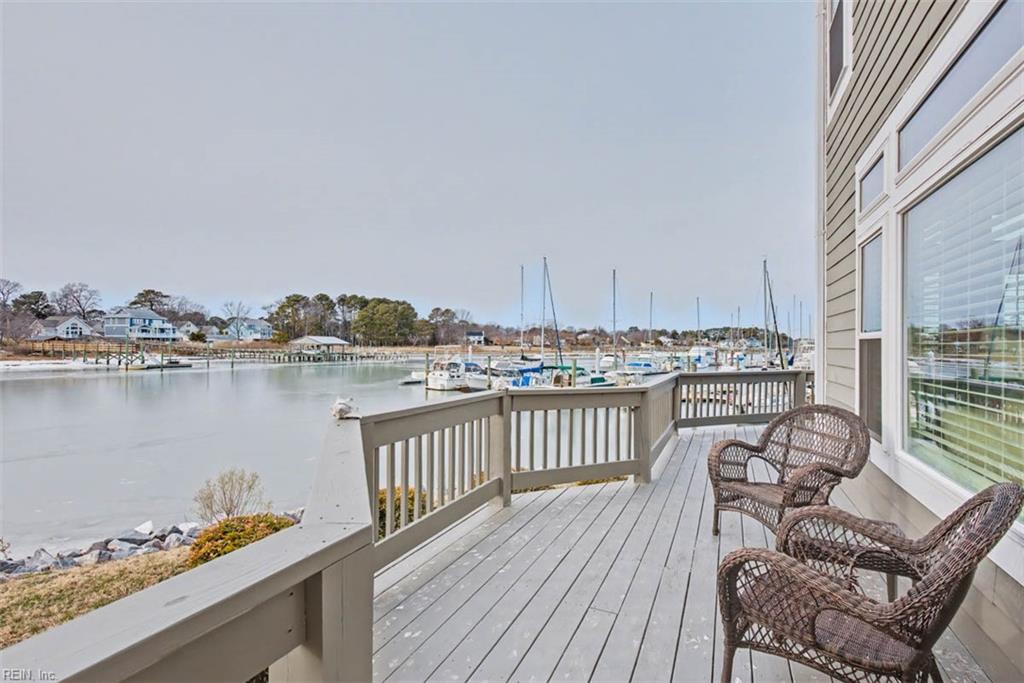 HAMPTON BAY