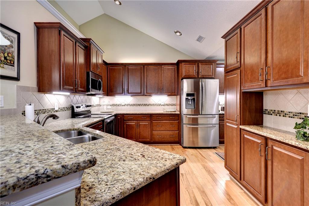 VILLAS AT FIVE FORKS