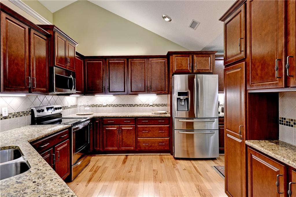 VILLAS AT FIVE FORKS