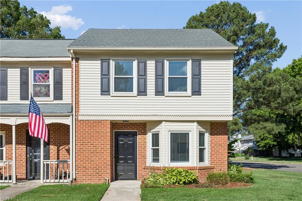 YORK CROSSING TOWNHOUSES