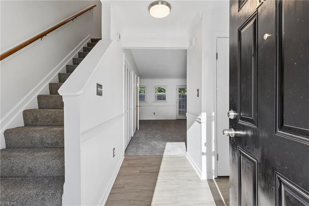 YORK CROSSING TOWNHOUSES