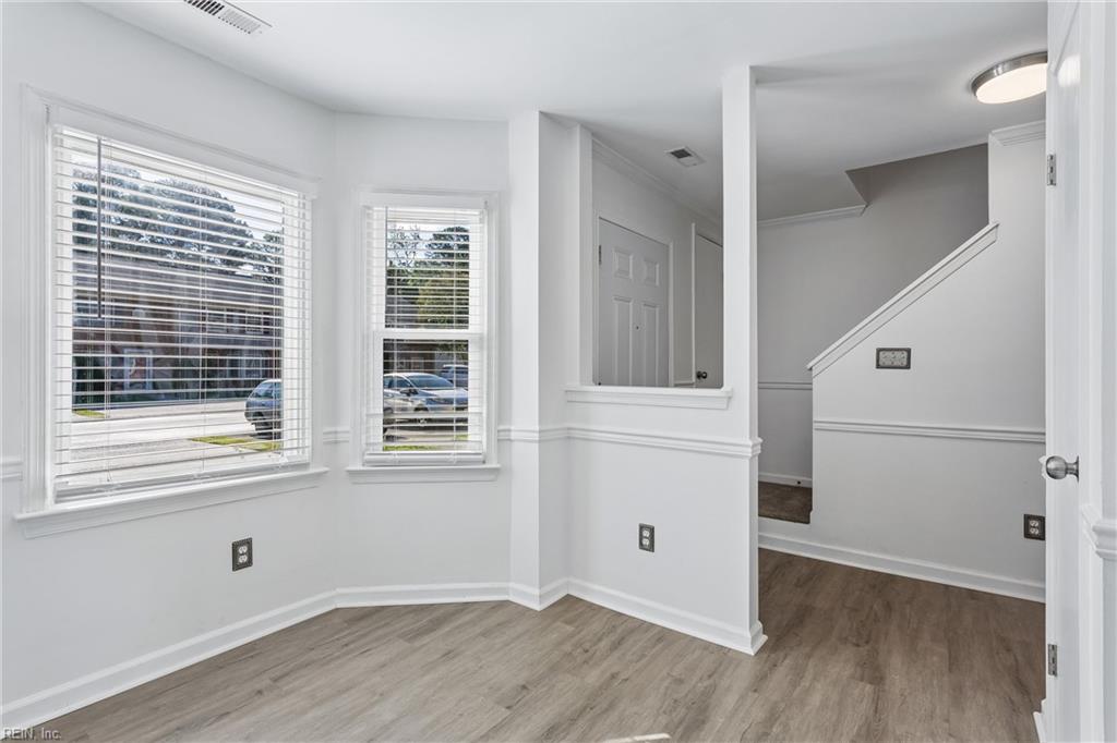 YORK CROSSING TOWNHOUSES
